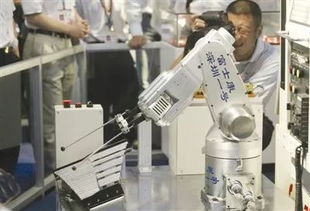 郭台铭 5年内机器将会取代80 的工人劳动力