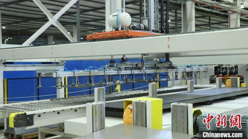 山东青岛 高端家电智能制造车间生产忙