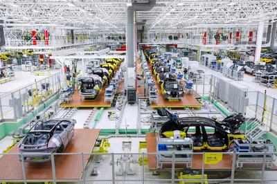 5G应用聚江城--“5G+工业互联网”赋能新型工业化媒体调研行武汉侧记